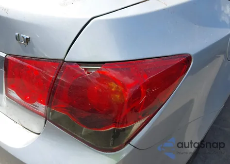 2014 Chevrolet Cruze 1Lt Auto from USA, damaged, VIN 1G1PC5SB9E7160693